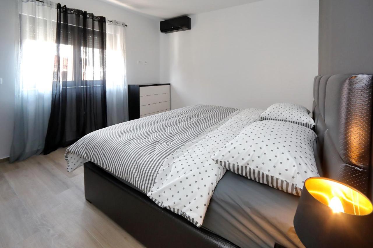 Apartmani More Bibinje Luaran gambar